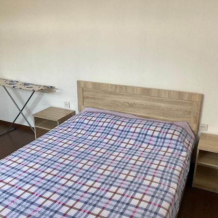 46,2 Karmysova Street Serviced Apartments アルマトイ エクステリア 写真