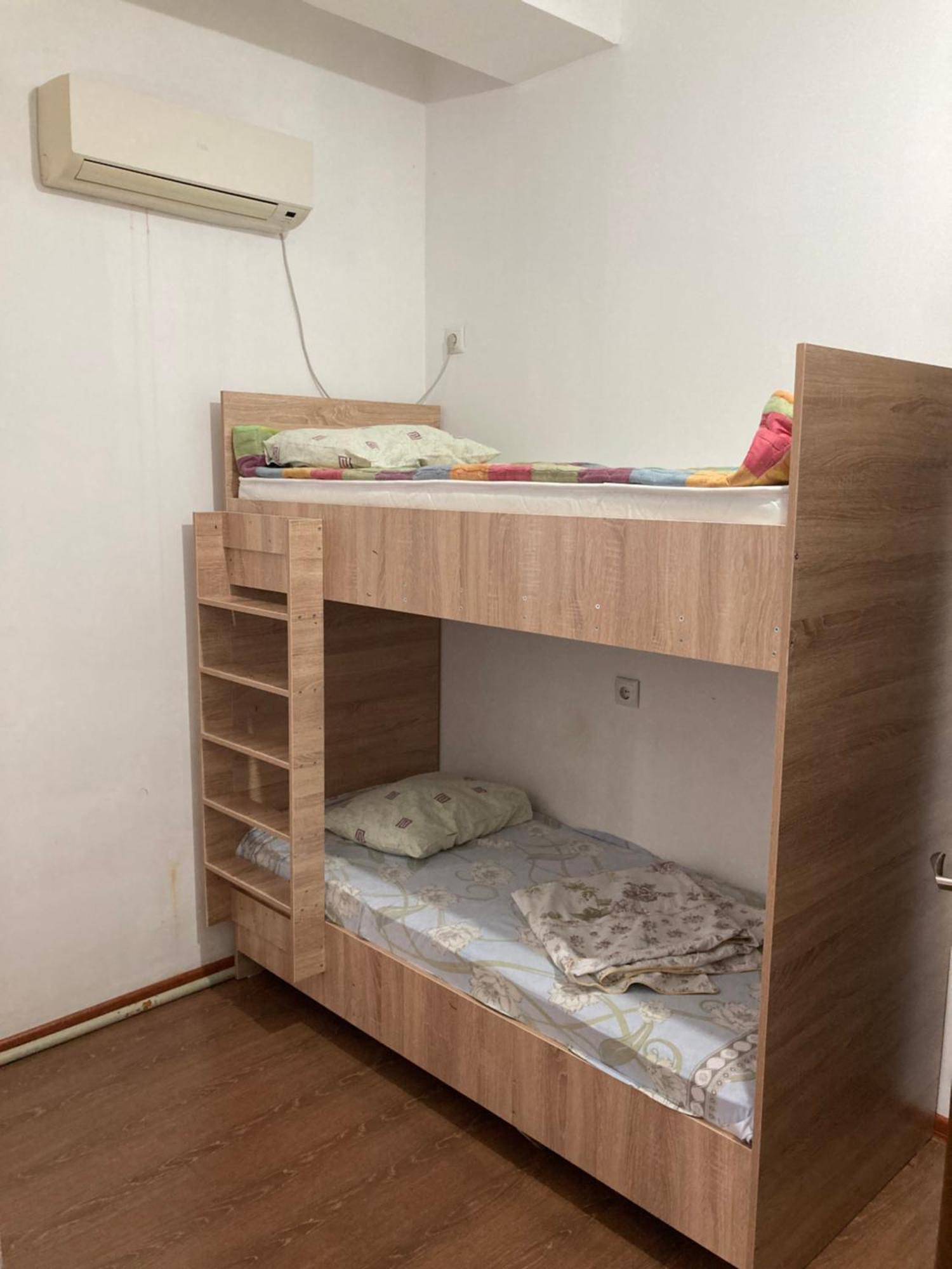 46,2 Karmysova Street Serviced Apartments アルマトイ エクステリア 写真