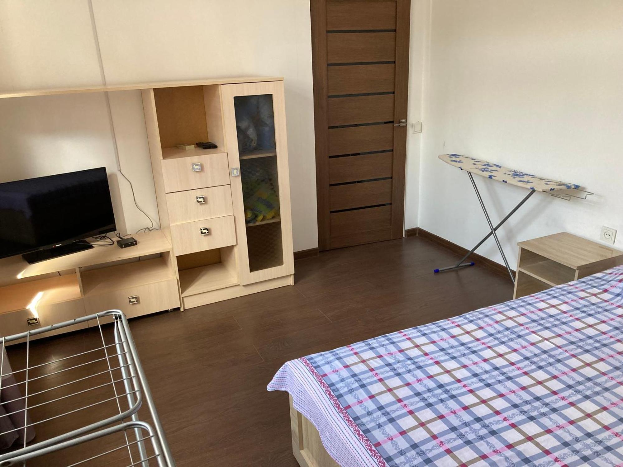 46,2 Karmysova Street Serviced Apartments アルマトイ エクステリア 写真